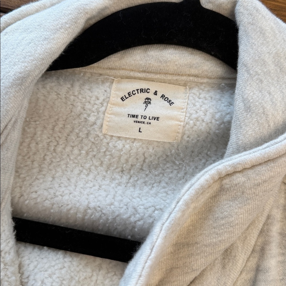 Electric & Rose Heathered Gray Fleece Jacket. Large. Gently worn. - Picture 2 of 8